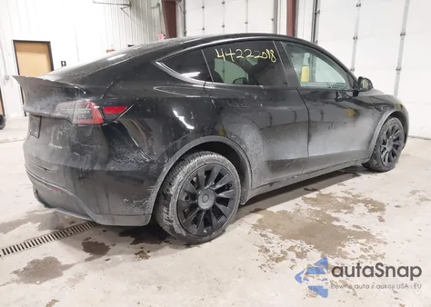 2022 Tesla Model Y Long Range Dual Motor All-Wheel Drive from USA, damaged, VIN 7SAYGDEE4NF363715